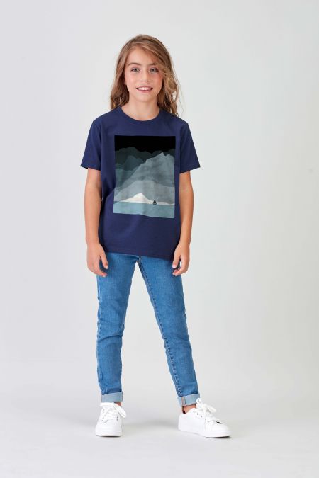 SAILBOAT - Recycled Graphic T-shirt in Navy 